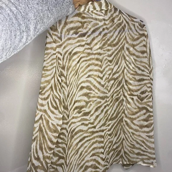 Jordan Beige and White Zebra Print Shirt - Picture 5 of 8